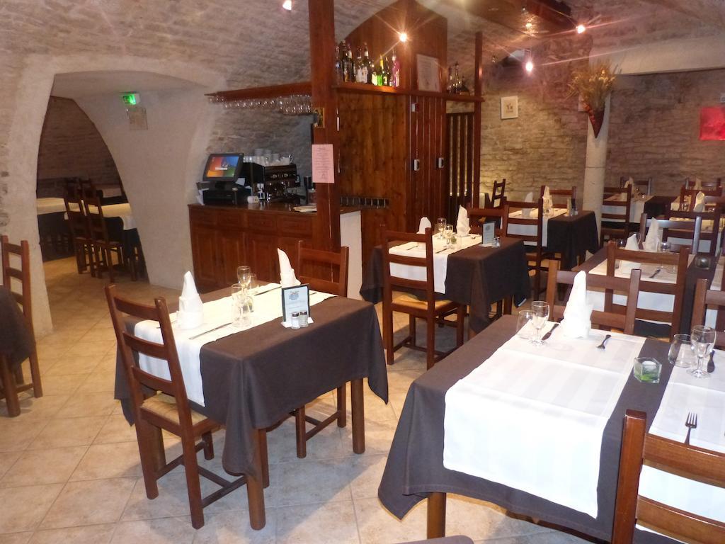 Hotel du Donjon Champlitte-et-le-Prélot Eksteriør bilde