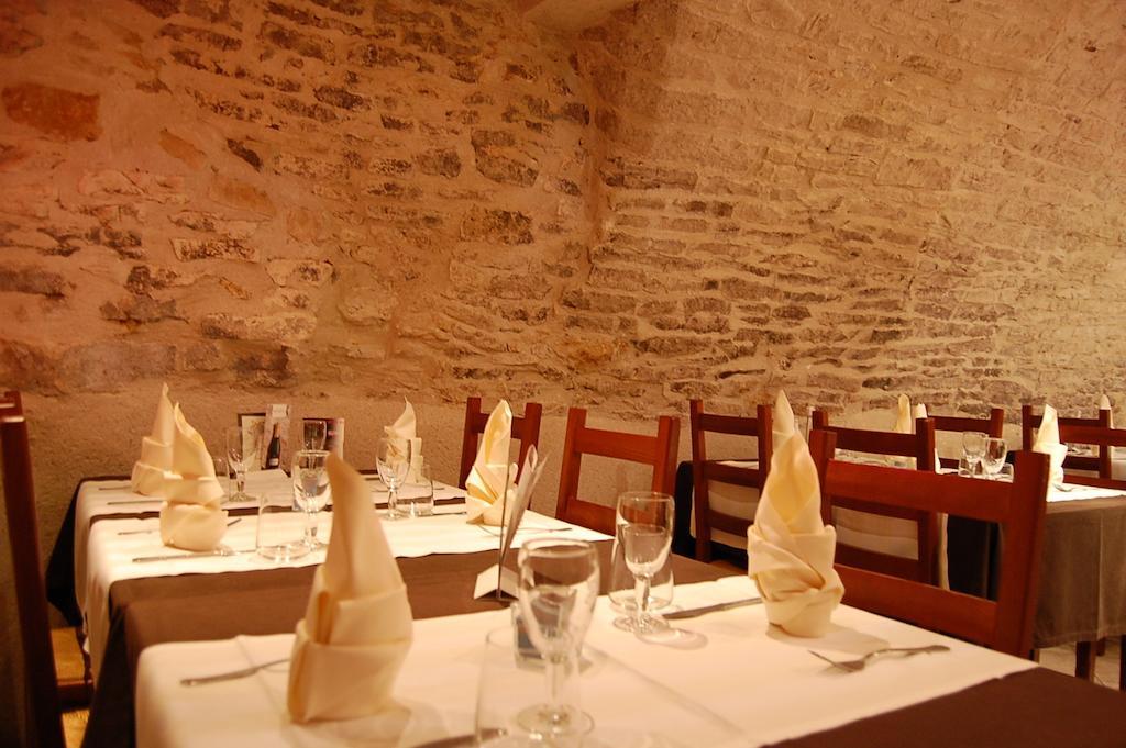 Hotel du Donjon Champlitte-et-le-Prélot Eksteriør bilde
